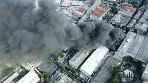  İstanbulda final matçının yaxınlığında yanğın  