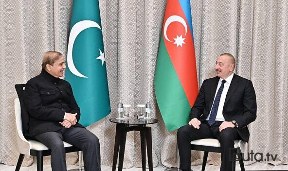  İlham Əliyev Şahbaz Şəriflə görüşdü  