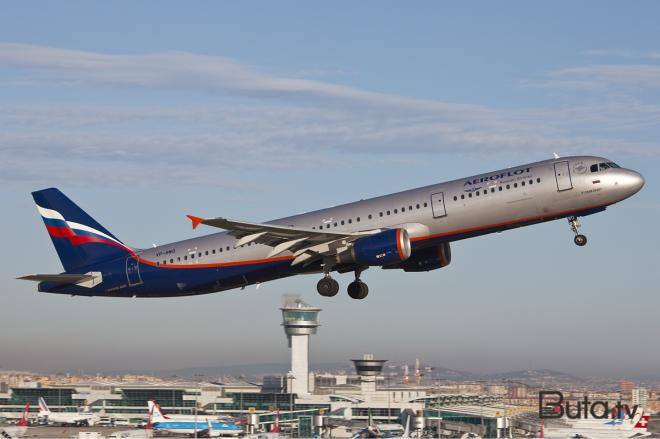  Moskvadan Soçiyə uçan təyyarə məcburi eniş etdi  