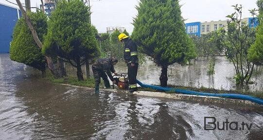  Yevlaxda bəzi əraziləri su basdı: FHN hərəkətə keçdi - Video  