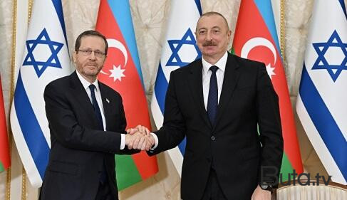  Əliyevin bağışladığı xalça Hersoqun otağında - Foto  