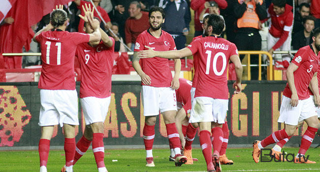  Türkiyə və Fransadan qələbə, İsveçrədən bərabərlik  