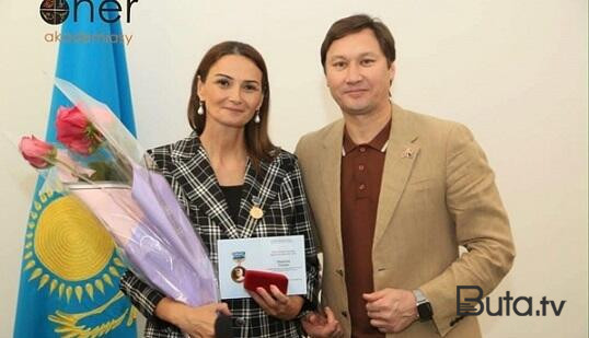  Qənirə Paşayeva Qazaxıstanda medalla təltif olundu  