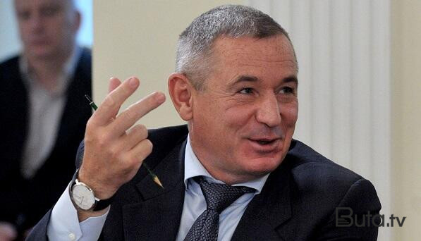  Rus milyarder Rusiya vətəndaşlığından imtina etdi  