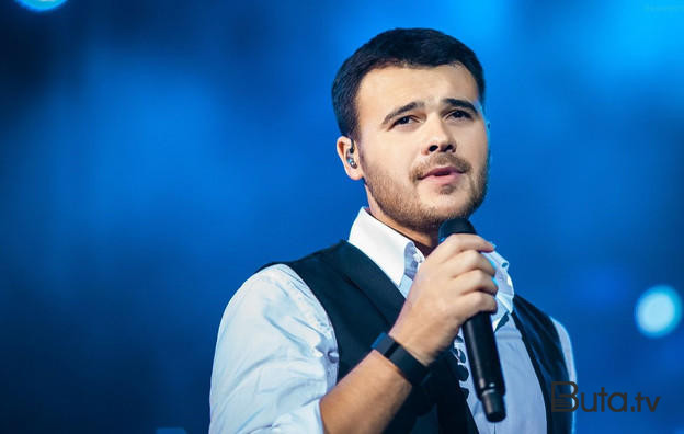  Emin xanımı ilə istirahətdə - Foto  