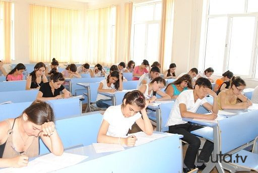  50 mindən çox şagird buraxılış imtahanı verir  