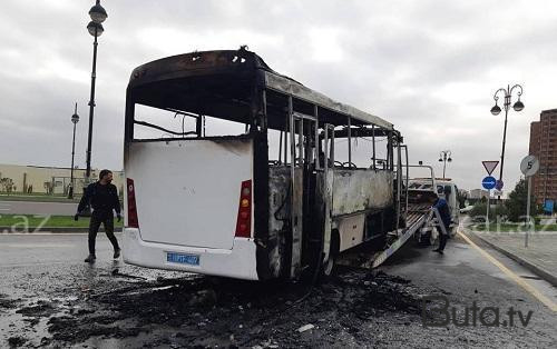  Bakıda sərnişin avtobusu yandı - Video  