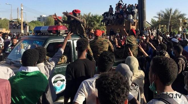  800 min insan Sudanı tərk edə bilər  