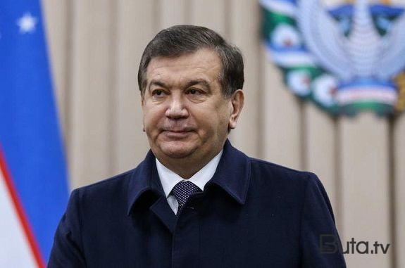  Özbəkistan lideri Moskvaya getdi: Paradda iştirak edəcək  