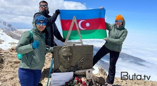  FHN-in bir qrup əməkdaşı “Heydər zirvəsi”nə yürüş etdi - Foto  