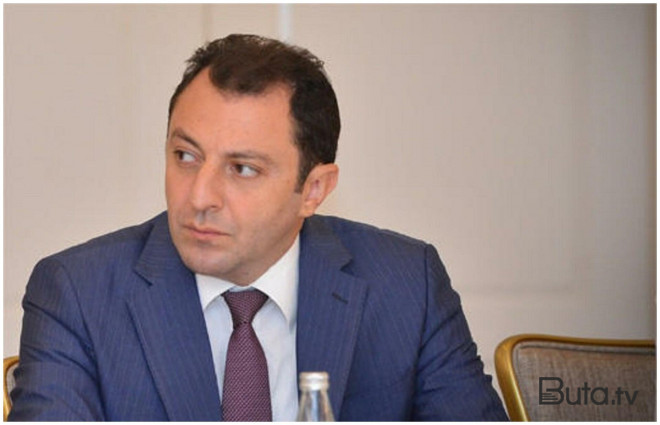  Bayramovun müavini Erika Olsonla danışdı  