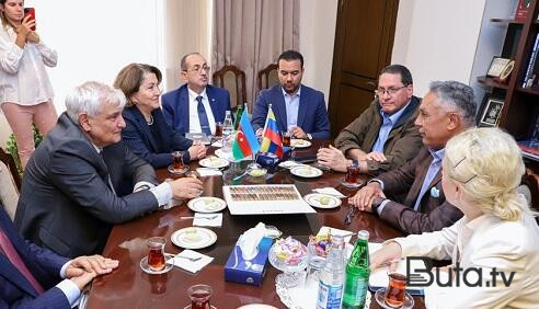  Venesuela parlamentinin nümayəndə heyəti ADU-da  
