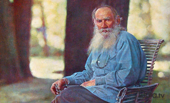  Ukraynada Tolstoyun abidəsi sökülür  