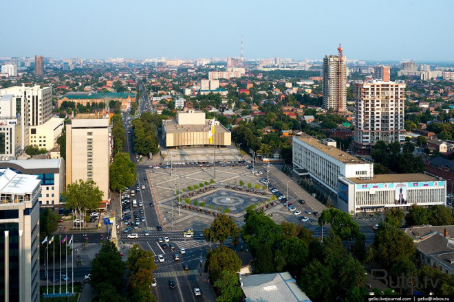  Ukrayna Rusiyanın neft zavodlarına hücum etdi  