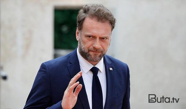  Qəzada yaralanan nazir vəzifədən azad edildi  