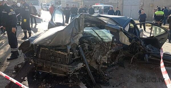  Gəncədə ağır qəza: 1 ölü, 2 yaralı  