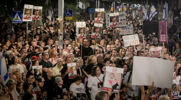  Təl-Əvivdə minlərlə insan müharibəyə qarşı aksiya keçirdi  