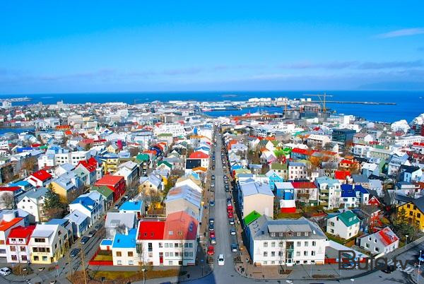  İslandiyanın bu şəhəri yox ola bilər  
