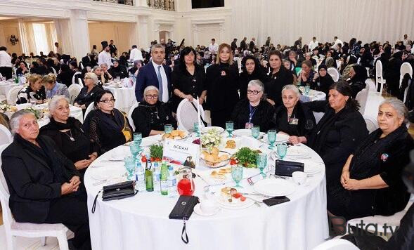  Xanbabayeva: Sizinlə qürur duyuram - Video  