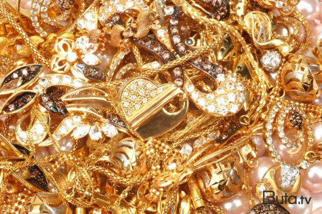  Gəncədə qadın evdən 40 minlik qızıl oğurladı  