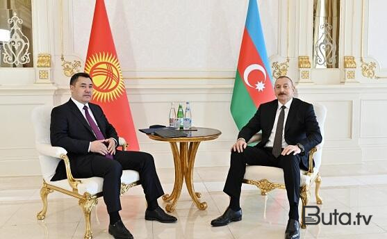  İlham Əliyev Qırğızıstan prezidenti ilə görüşdü - Foto  