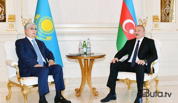 İlham Əliyev qazaxıstanlı həmkarı ilə görüşdü  