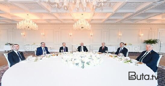  Əliyev hökumət basçılarının şərəfinə ziyafət verdi - Foto  
