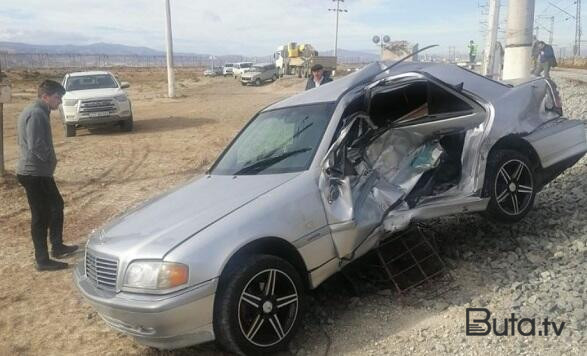  Teplovozla “Mersedes” toqquşdu - Foto  