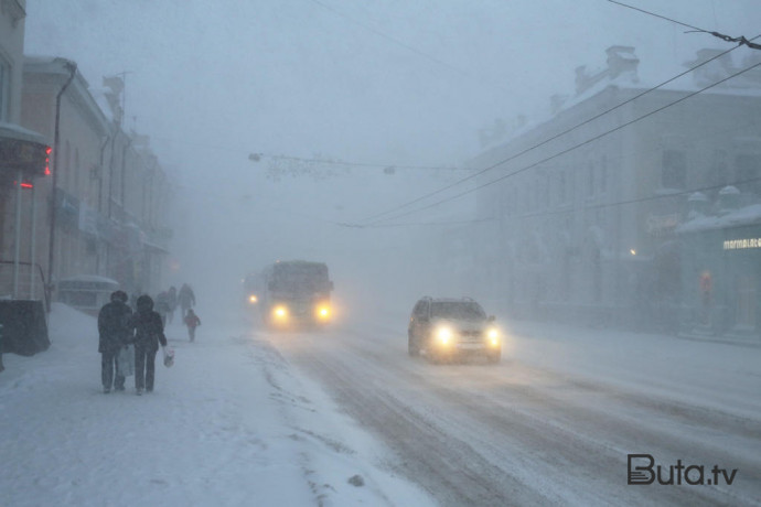  Moskvada avtobus üçün uzun növbə yarandı - Video  