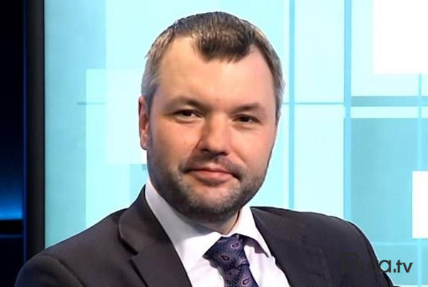 Bakı darmadağın etdi, ancaq çətin dövr gəlir - Solonnikov  