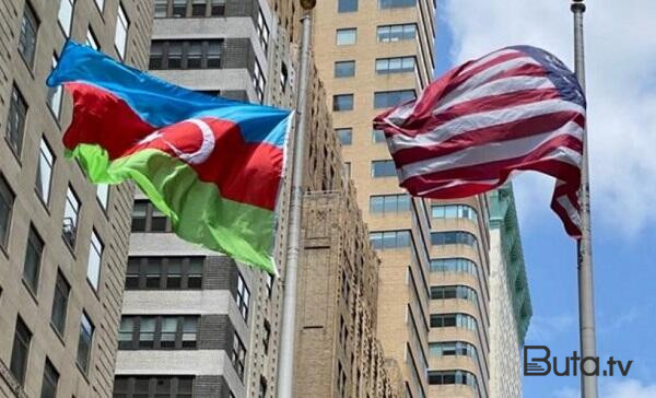 Bayrağımız Nyu Yorkda səmaya qaldırıldı - Foto  