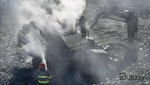  Daş karxanasında işləyən ekskovator yandı - Video  