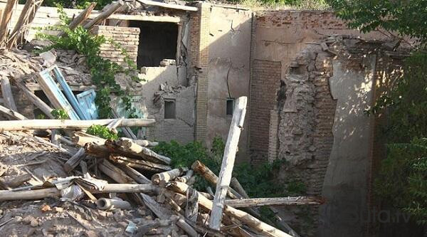  Təbrizdə daha bir tarixi abidə məhv olur  