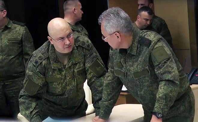  General Surovikinin yeni görüntüləri yayıldı - Foto  