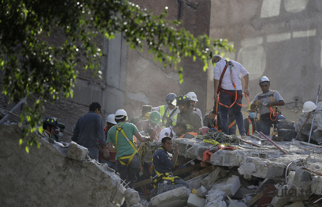  Meksikada güclü zəlzələ oldu  