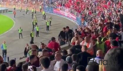  Ermənistanın oyununda kütləvi dava oldu - Video  