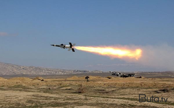  Ordumuz “düşmən”in atdığı ballistik raketi məhv etdi - Video  