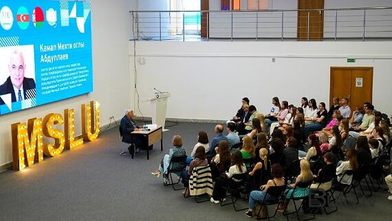  Kamal Abdulla Minsk Universitetində mühazirə oxudu - Foto  