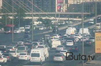  Bakıda qəza oldu: yolda sıxlıq yarandı  