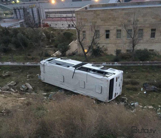  ANAMA-nın avtobusu Laçında qəzaya uğradı: yaralılar var  