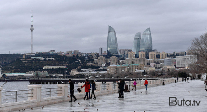  Cəlal Şəngör və İlbər Ortaylı Bakıya gəlir  