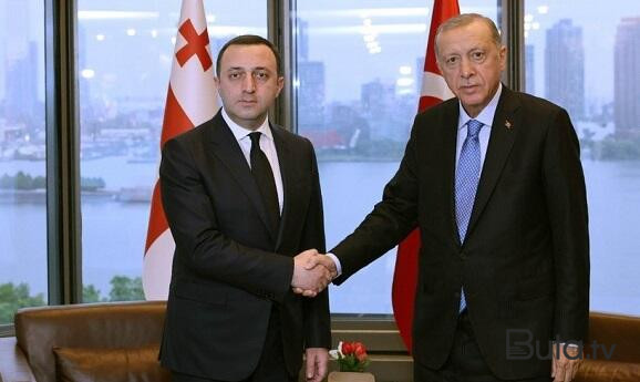  Ərdoğan Qaribaşvili ilə Orta dəhlizi müzakirə etdi  