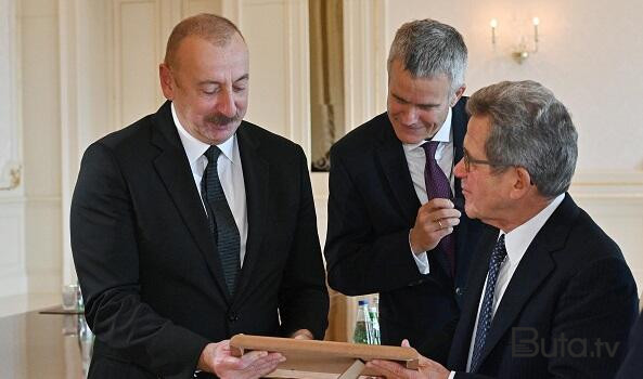  Braundan İlham Əliyevə maraqlı hədiyyə - Foto  