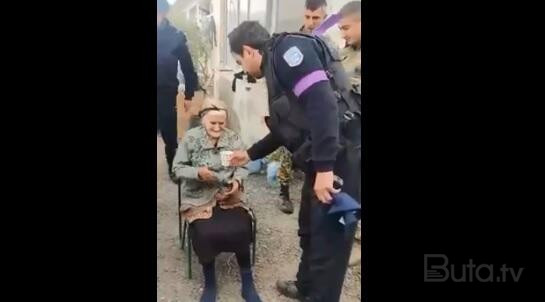  Polisimiz erməni qadına kömək etdi - Video  