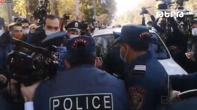 İrəvanda yenidən etiraz aksiyaları başladı  