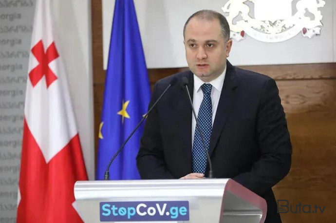  Səfirimiz Gürcüstanın müdafiə naziri ilə görüşdü  