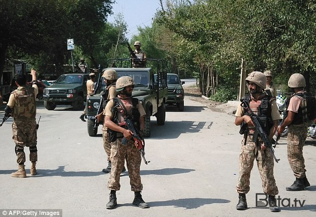  Pakistan ordusundan əməliyyat: 8 silahlı məhv edildi  