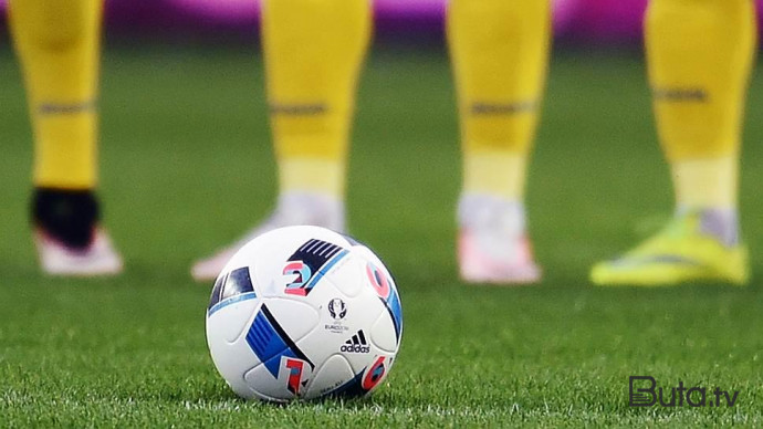  İranlı qapıçı azarkeş xanıma görə futboldan uzaqlaşdırıldı  