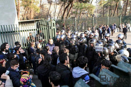  Gəncin güllələnməsi iğtişaş yaratdı - Video  