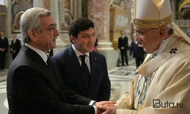  Ermənilər Roma Papasını neçəyə satın aldılar?  